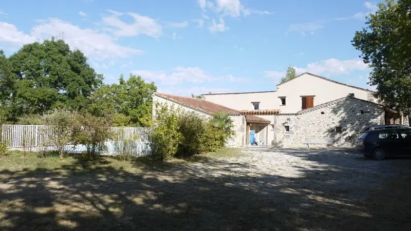 HLOAQU047FS001W3_THEZAC_vuemaison