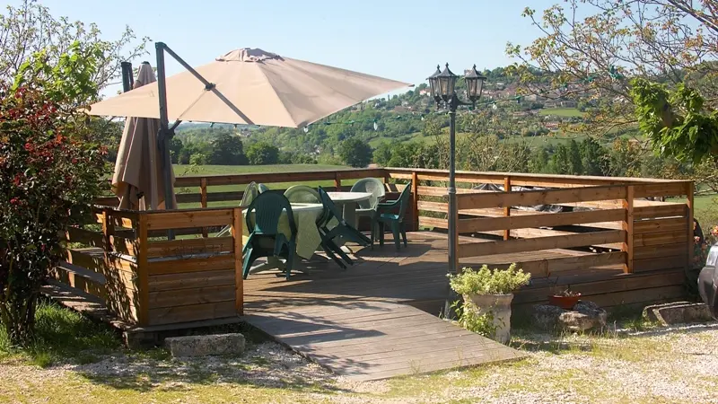 HLOAQU047FS0021I_terrassecommune