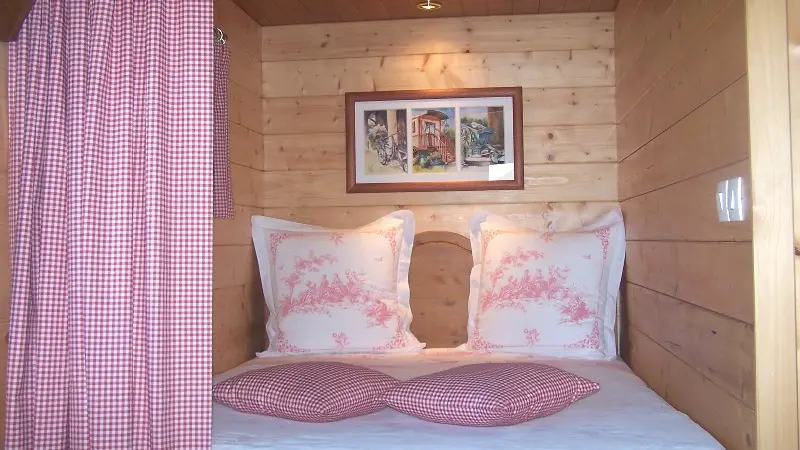 HLOAQU047FS002N8_grande9