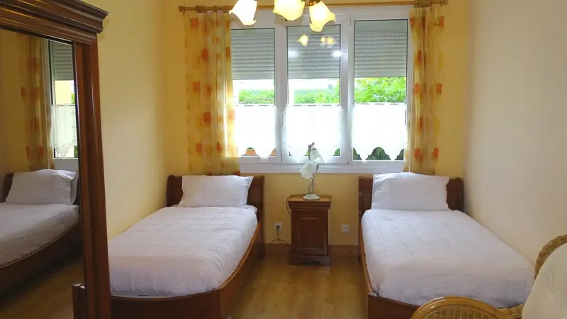 HLOAQU047V505J81--grande12