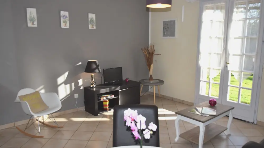 HLOAQU047V509J6Z_grande9