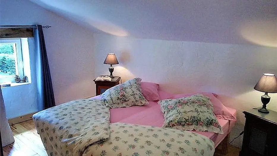 HLOAQU047V509S1K_Sauveterre_Lalaurie_Les champs_chambre4