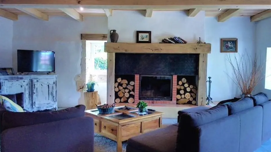 HLOAQU047V509S1K_Sauveterre_Lalaurie_Les champs_salonBis