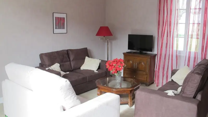 HLOAQU047V500J0A_PENNEDAGENAIS_LGC200_salon1