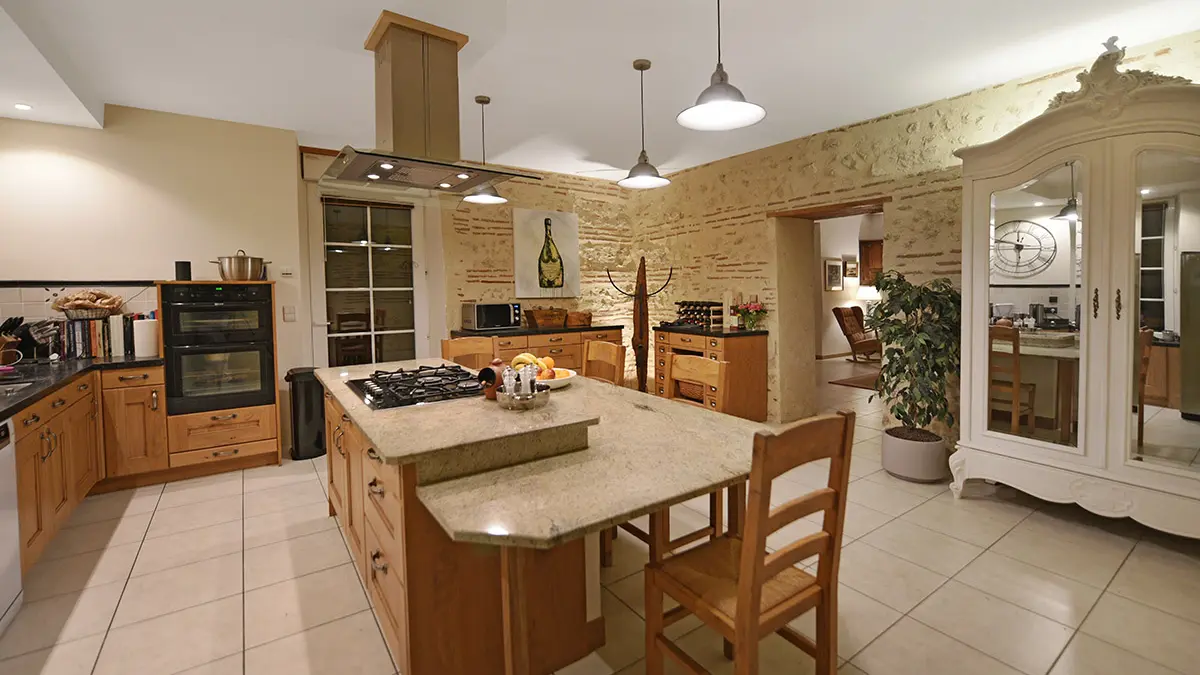 HLOAQU047V50DPG3-cuisine-2