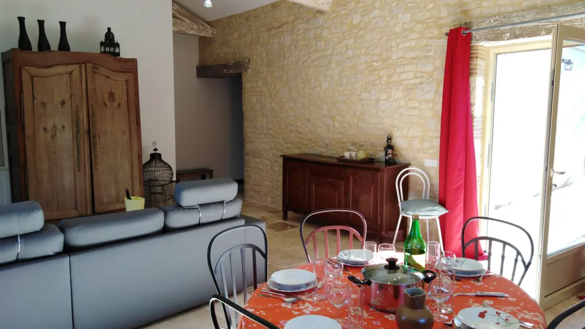 HLOAQU047V50DV6C_THEZAC_06