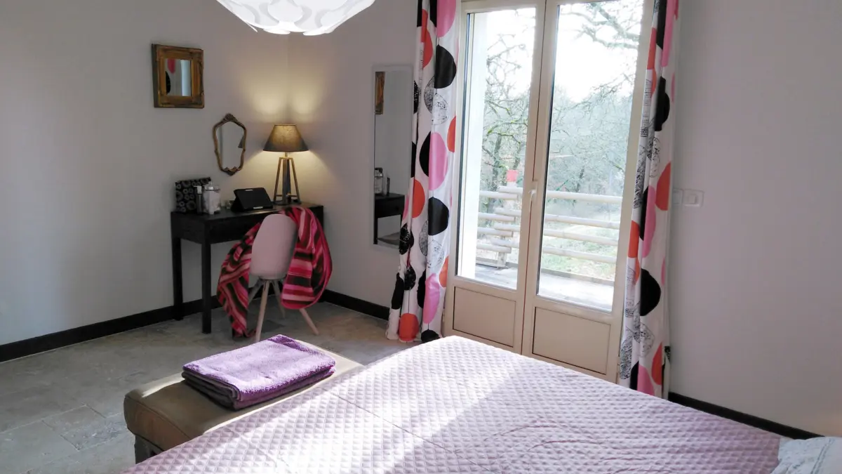 HLOAQU047V50DV6C_THEZAC_13