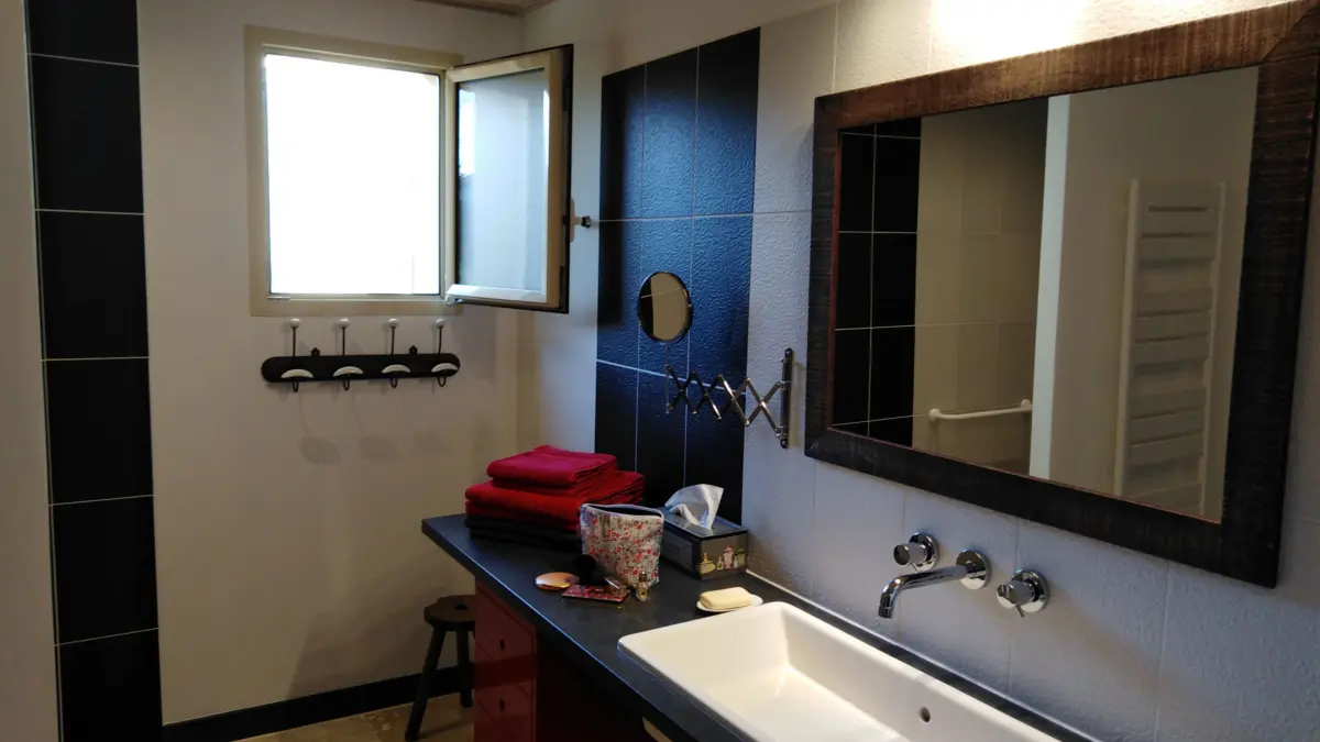 HLOAQU047V50DV6C_THEZAC_14