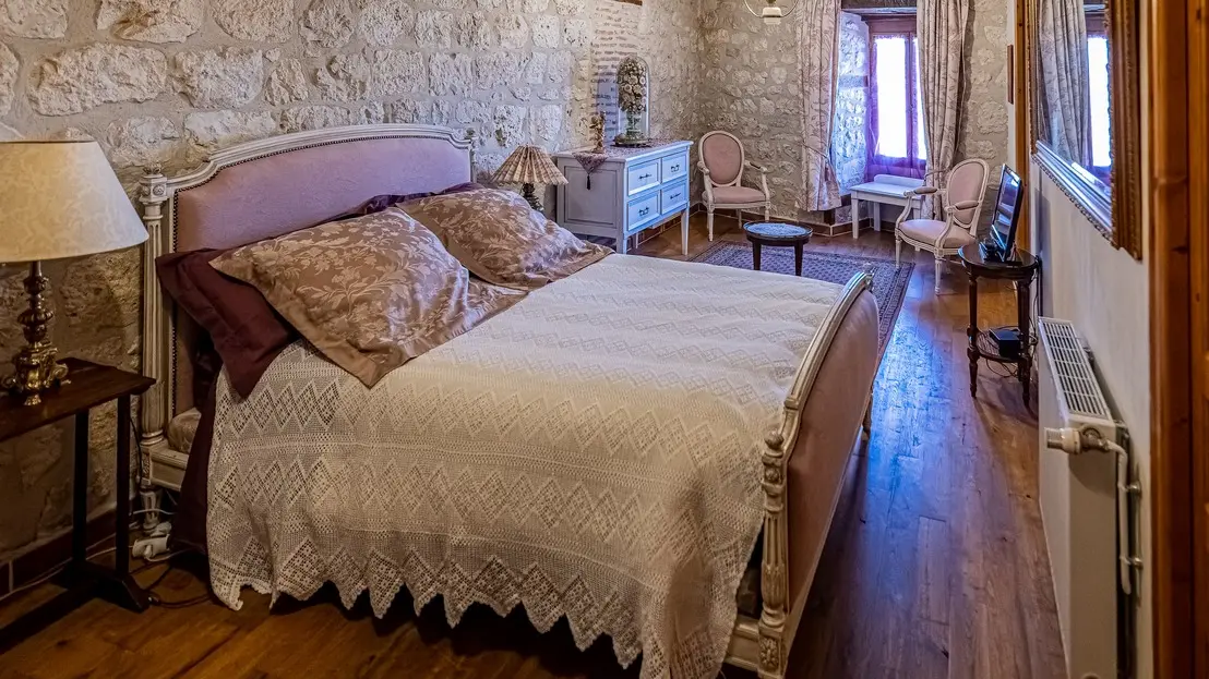 HLOAQU047V50HBAT_LGC269_TOURNONDAGENAIS_grande18