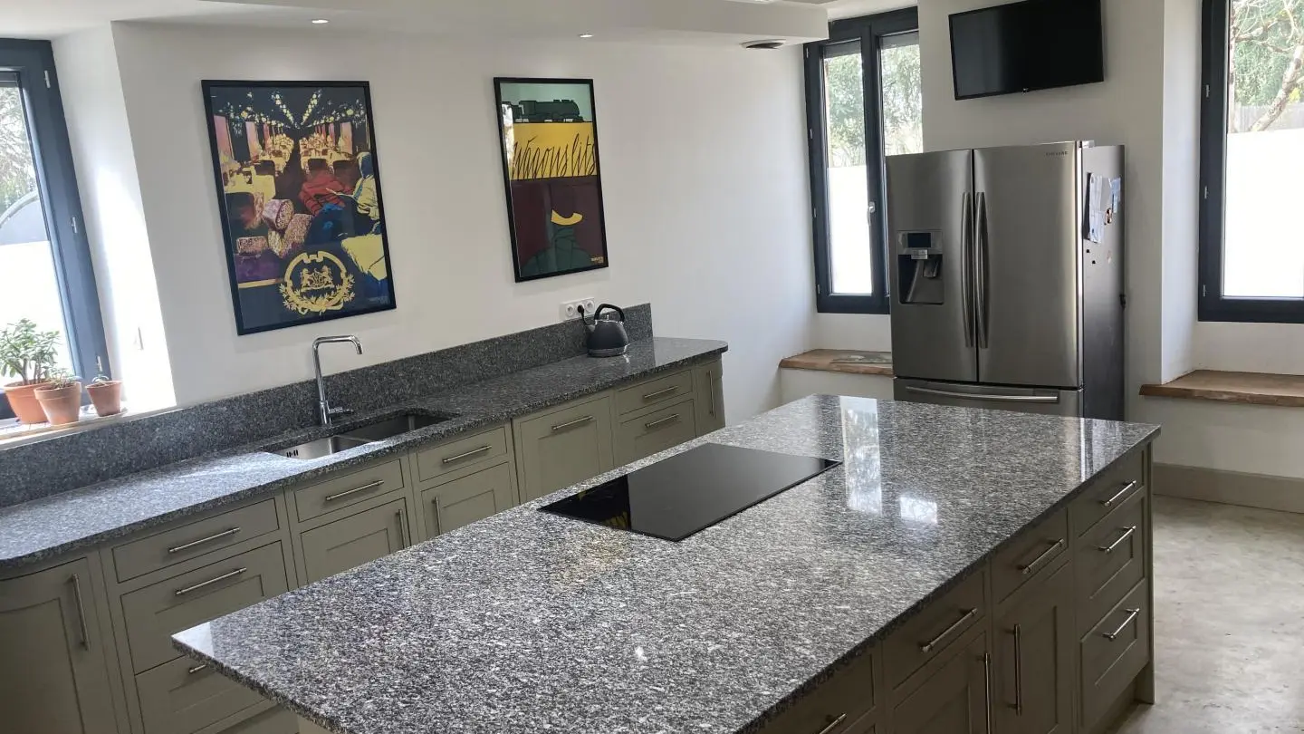 HLOAQU047V50IJZM_SaintVite_MaisonduParc_1bis