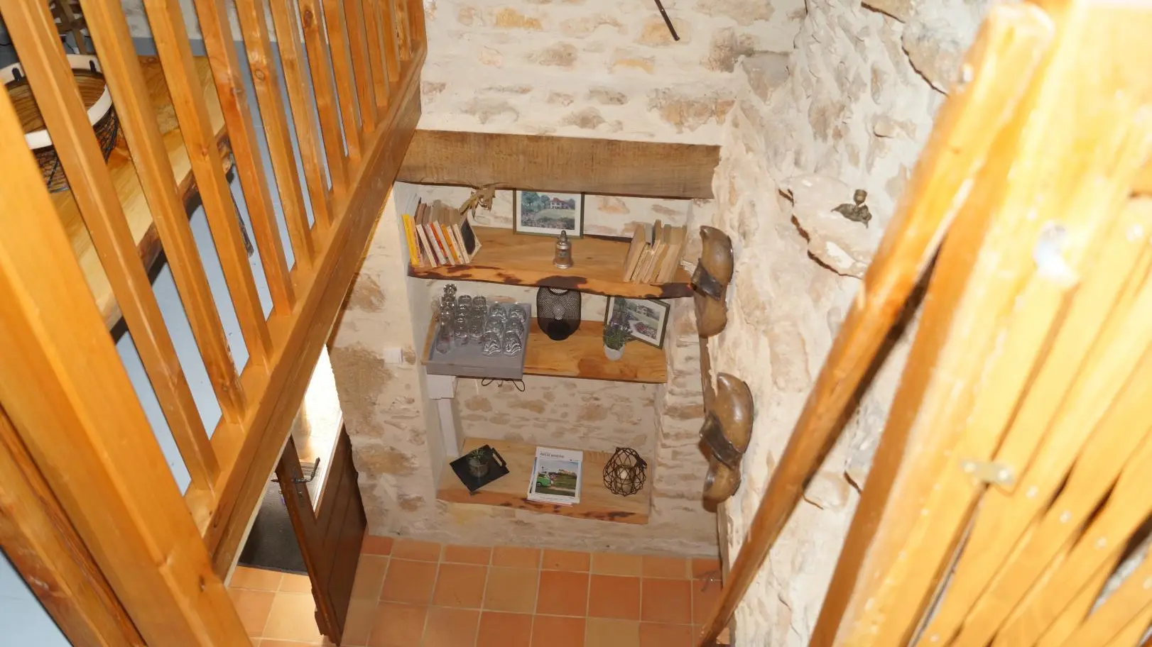 HLOAQU047V50IL16_5550_photo3