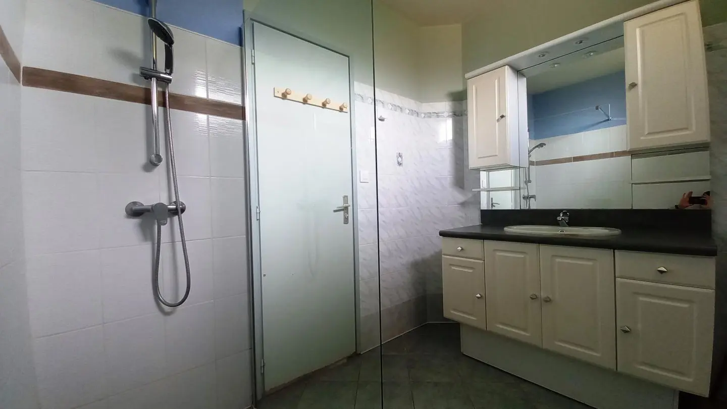 HLOAQU047V50IL2L_photo12