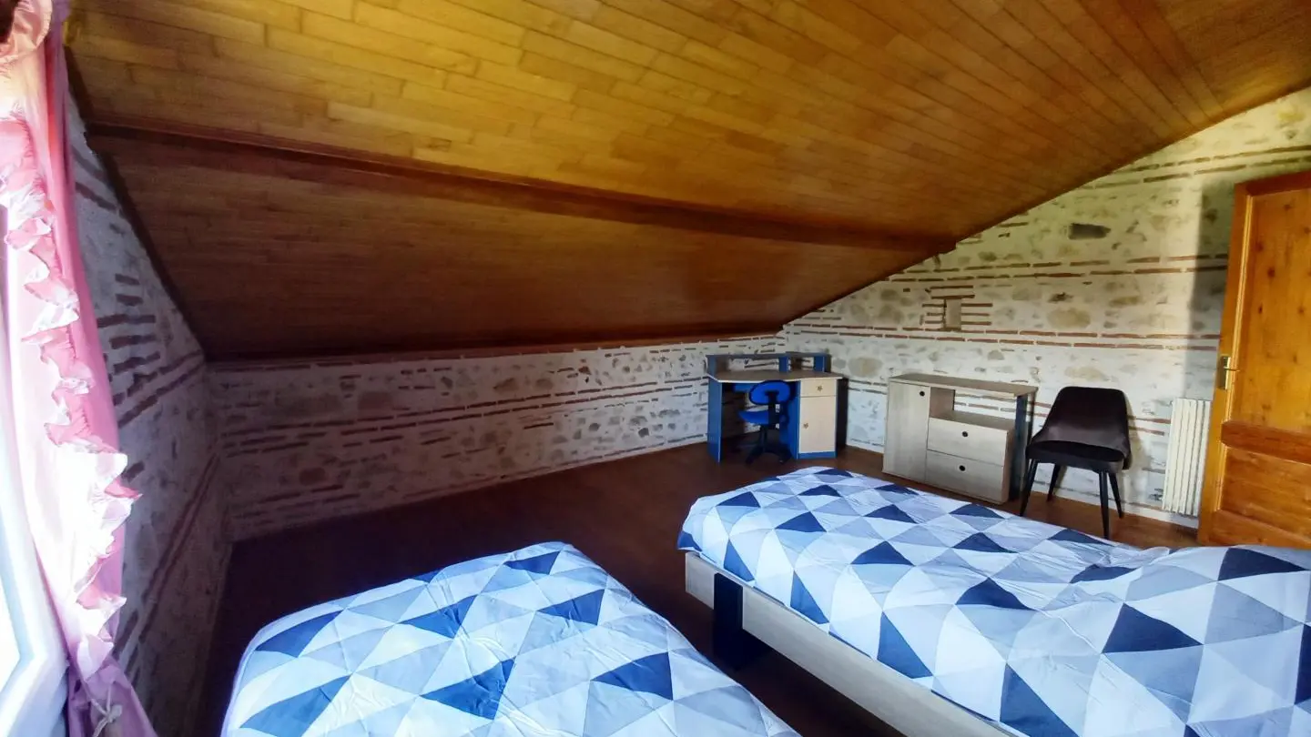 HLOAQU047V50IL2L_photo13