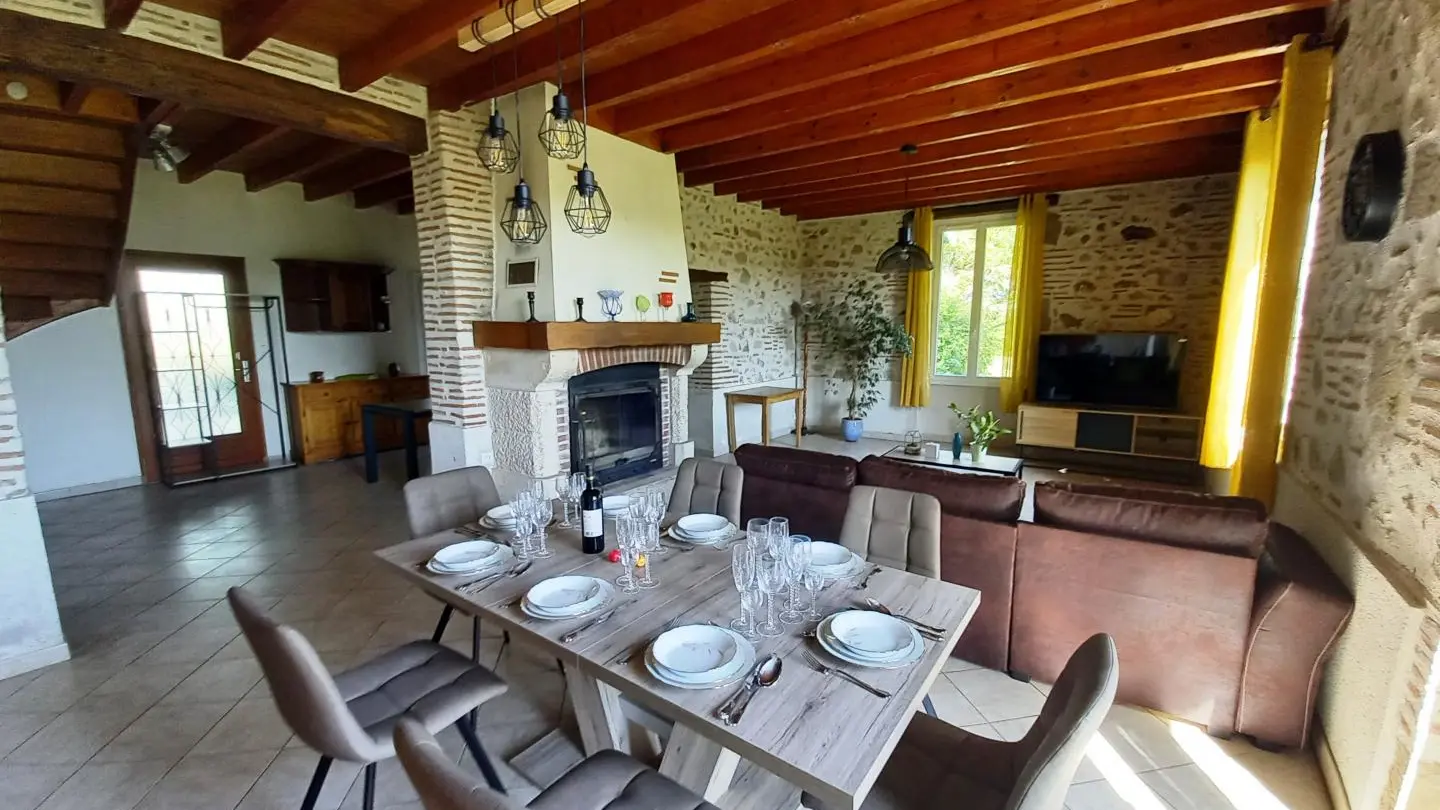 HLOAQU047V50IL2L_photo18