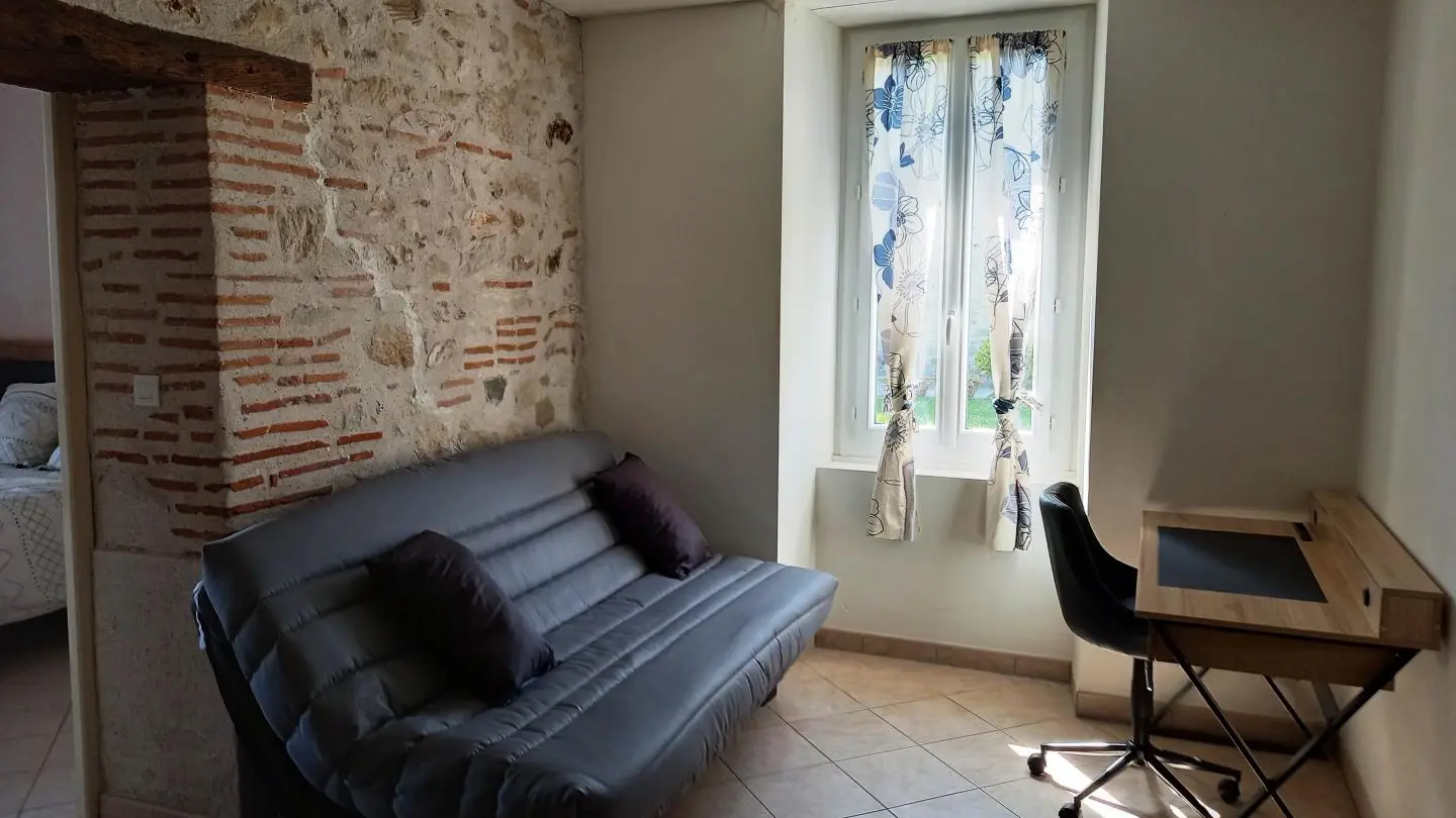 HLOAQU047V50IL2L_photo20