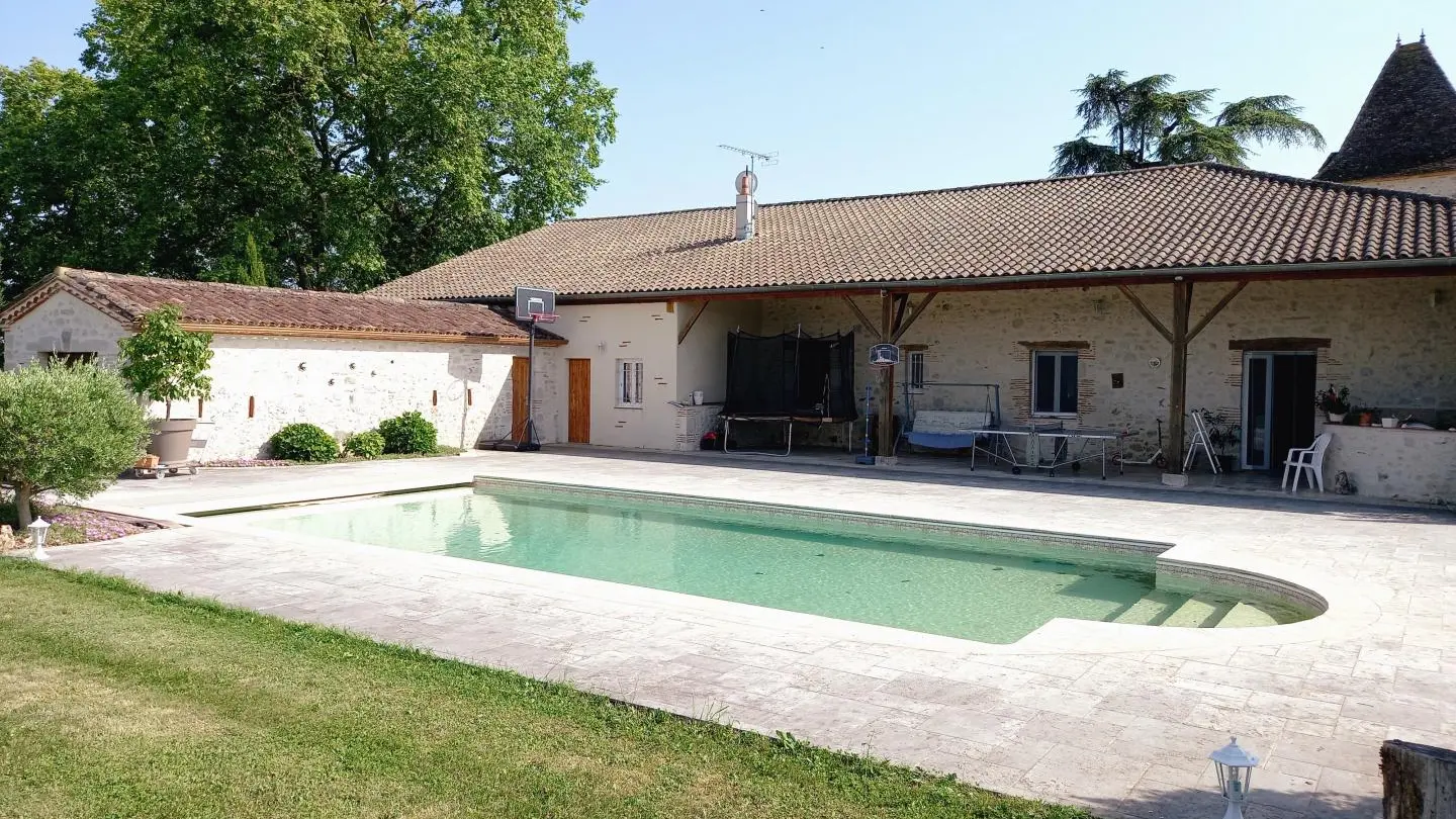 HLOAQU047V50IL2L_photo36