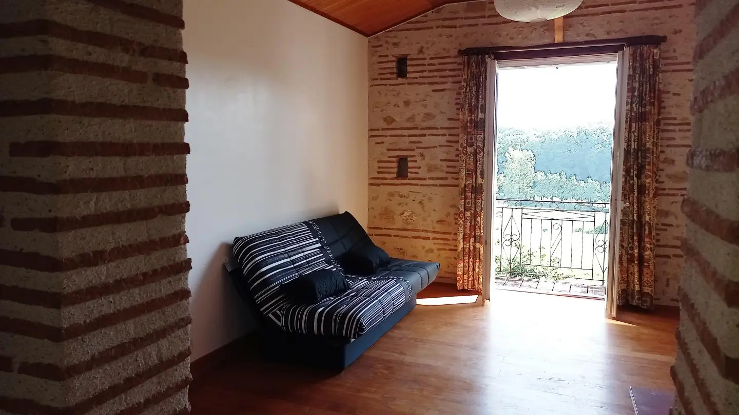 HLOAQU047V50IL2L_photo5