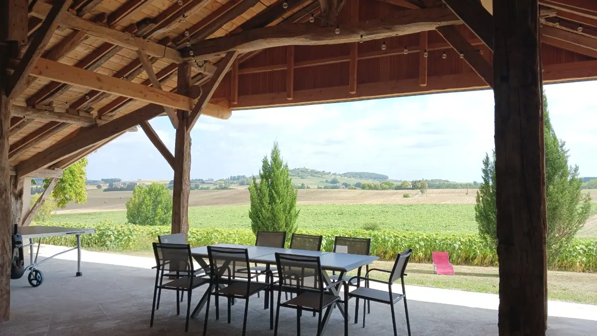 HLOAQU047V50JZJS_MONTASTRUC_01