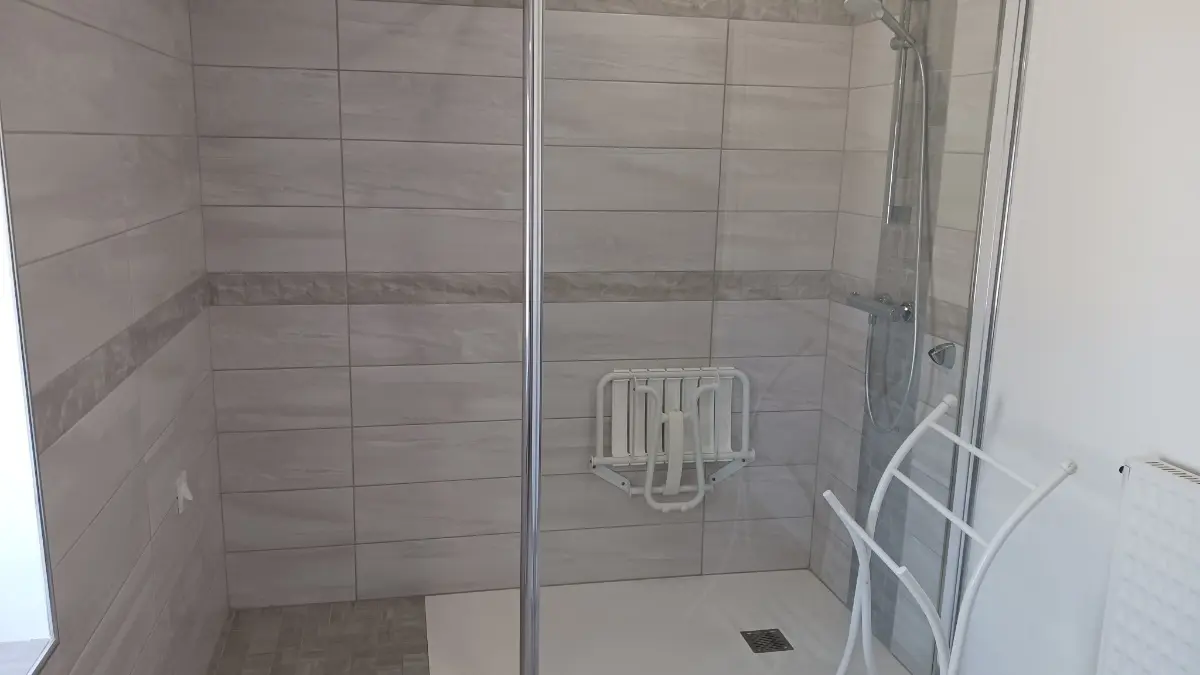 HLOAQU047V50JZJS_MONTASTRUC_13