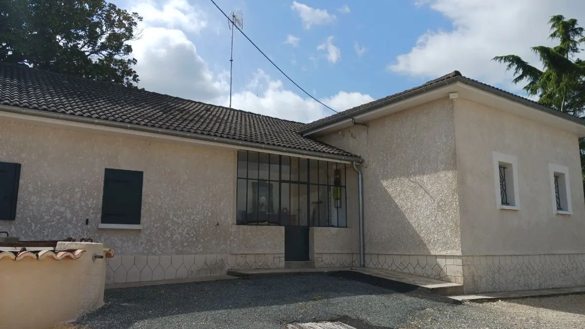 HLOAQU047V50JZJS_MONTASTRUC_19