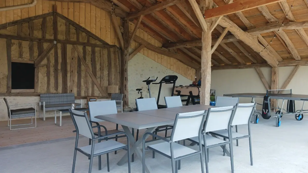 HLOAQU047V50JZJS_MONTASTRUC_21