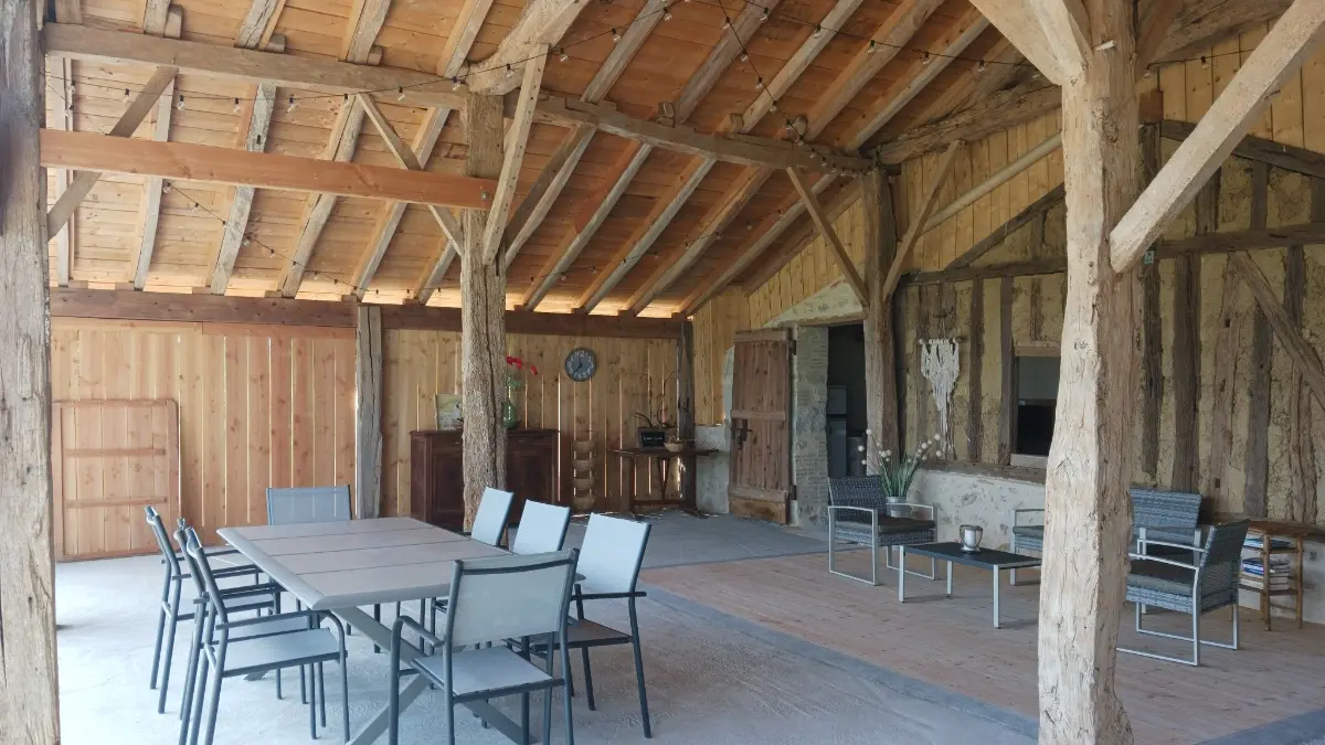 HLOAQU047V50JZJS_MONTASTRUC_23