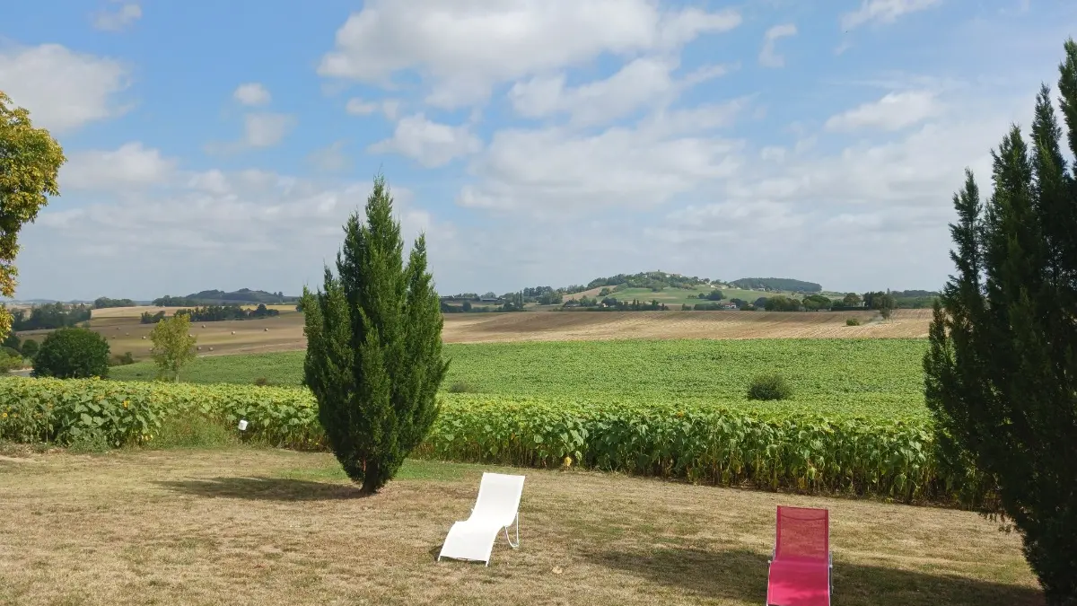 HLOAQU047V50JZJS_MONTASTRUC_28