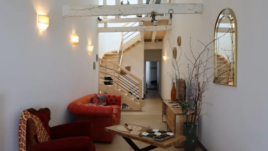 HLOAQU047V50KV6U_LAPARADE_29bis_photo