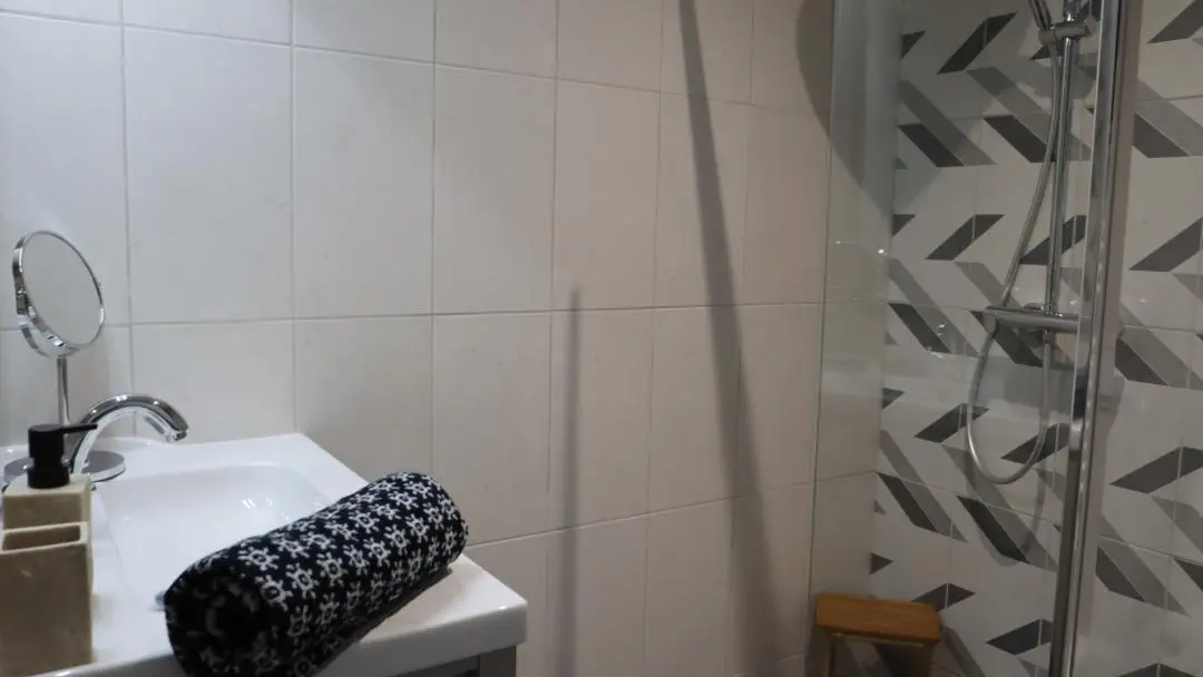 HLOAQU047V50KV6U_LAPARADE_29bis_photo11