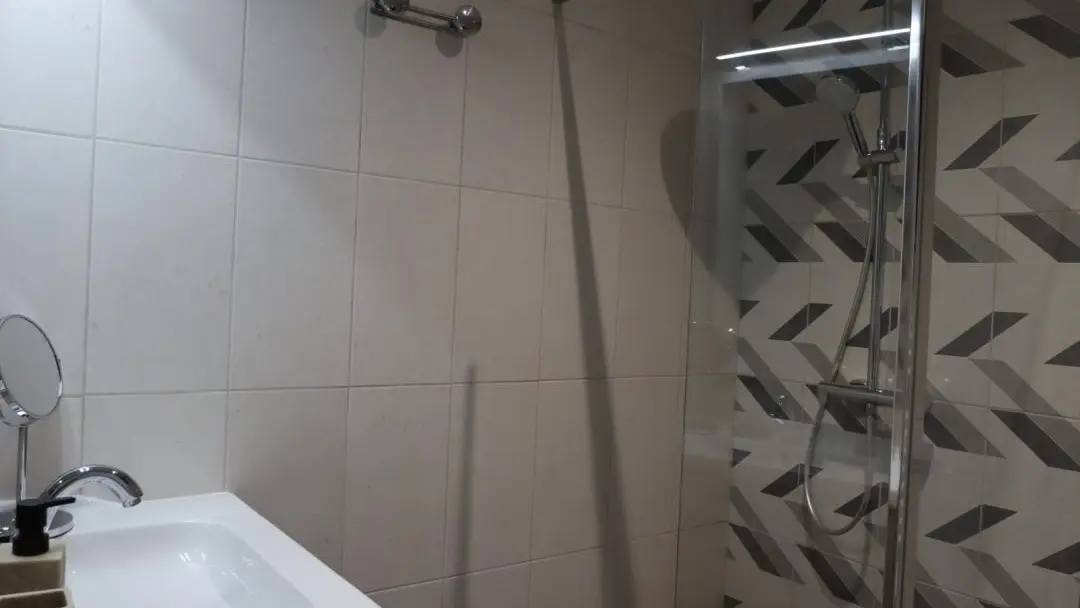 HLOAQU047V50KV6U_LAPARADE_29bis_photo13