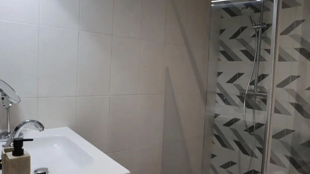 HLOAQU047V50KV6U_LAPARADE_29bis_photo33