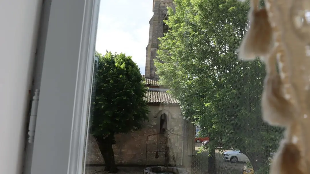 HLOAQU047V50KV6U_LAPARADE_29bis_photo39