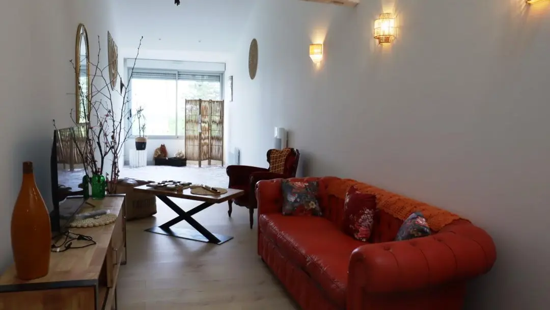 HLOAQU047V50KV6U_LAPARADE_29bis_photo5