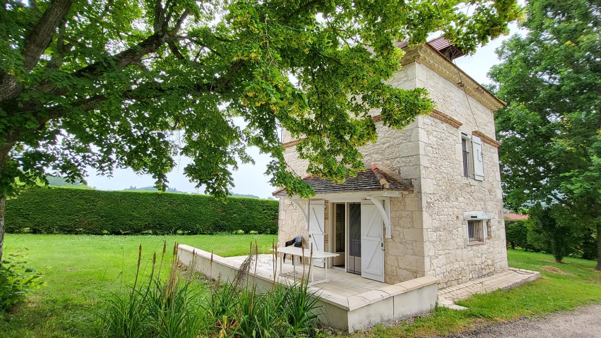 HLOAQU047V50LQMP_Penne_Domaine de Norpech_Le Pigeonnier_photo