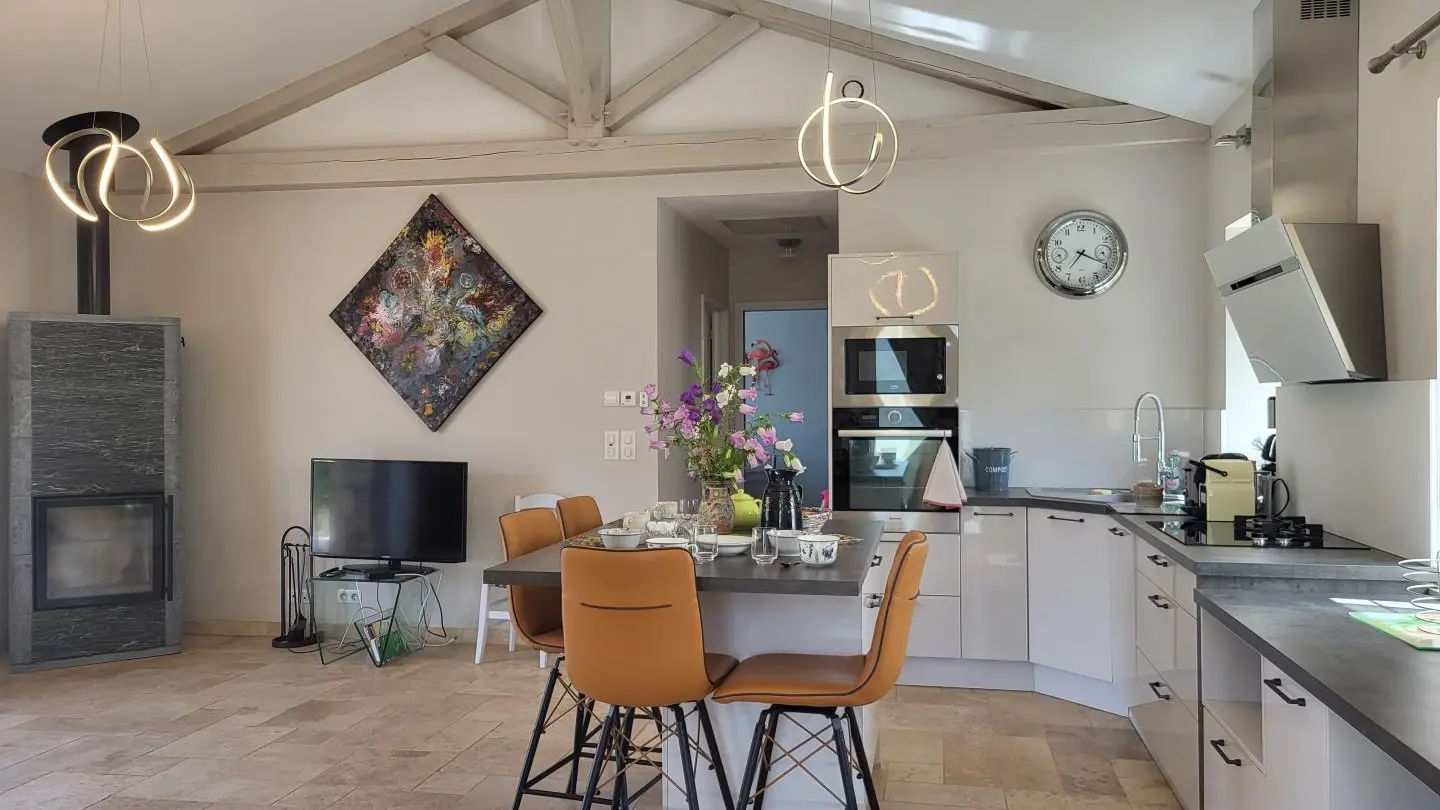 HLOAQU047V50ML0n_SauveterreLemance_Buguet_photo1