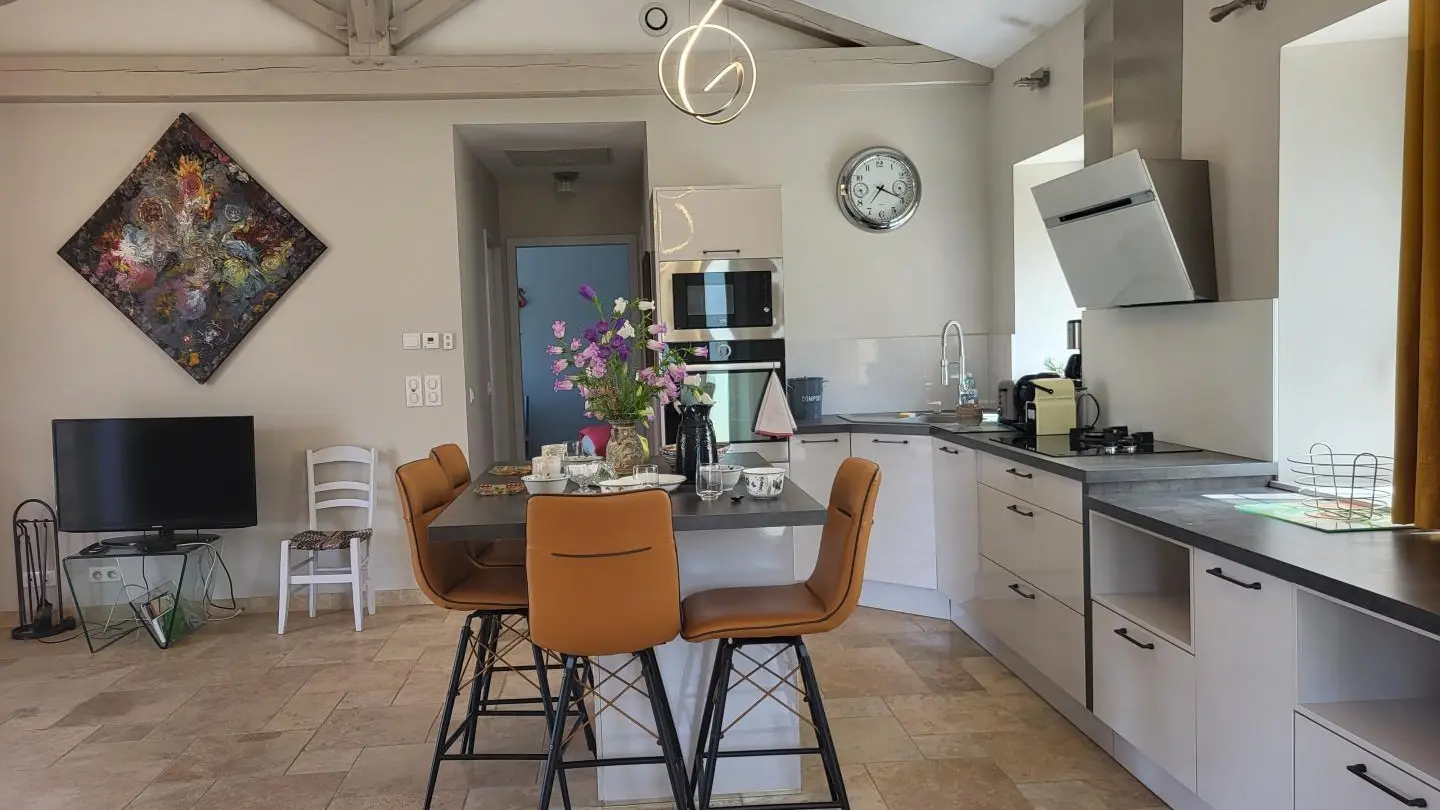 HLOAQU047V50ML0n_SauveterreLemance_Buguet_photo9