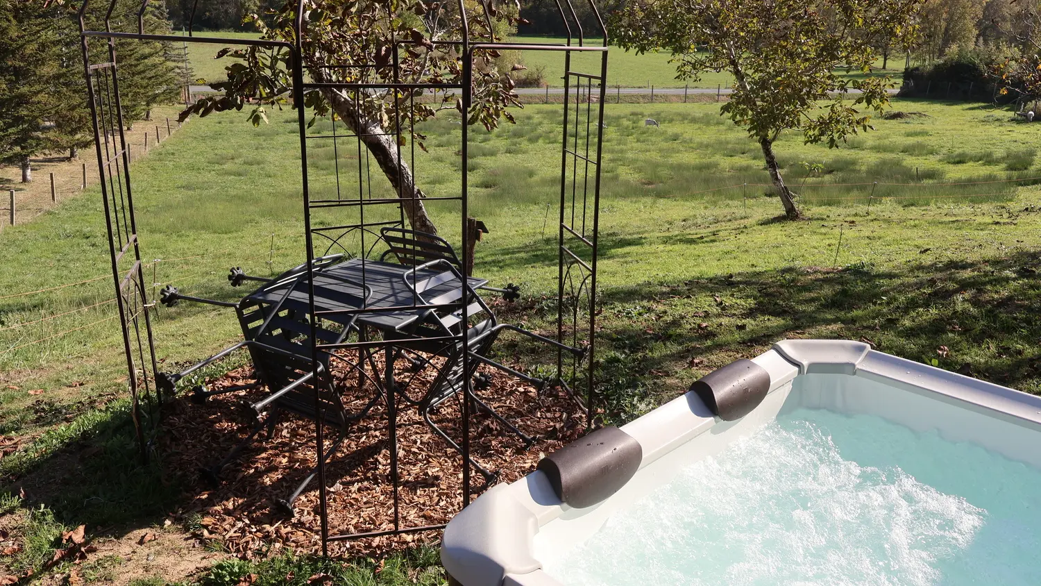 HLOAQU047V50NGNO_PRIEST_SPA_02