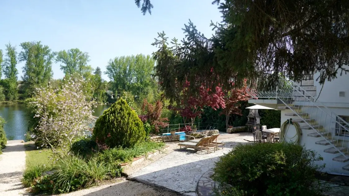 Karpervissen-op-rivier-de-Lot-1-1630x860