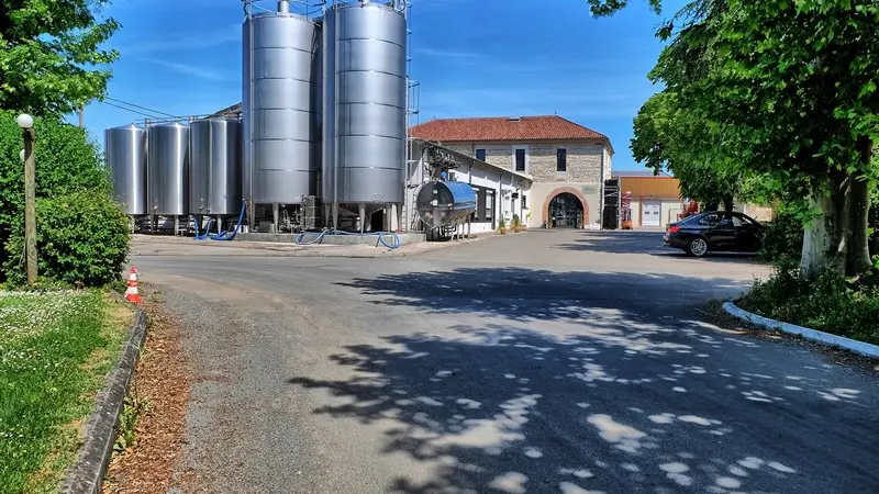 OTLT_DEG_Fromagerie BAECHLER_Le Temple sur Lot_extérieur