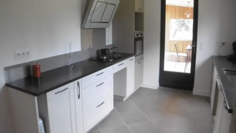 OTLT_HLO_Ferme de Douzon_Cabane de l'étang_Le Temple sur Lot_cuisine