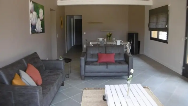 OTLT_HLO_Ferme de Douzon_Cabane de l'étang_Le Temple sur Lot_salon2