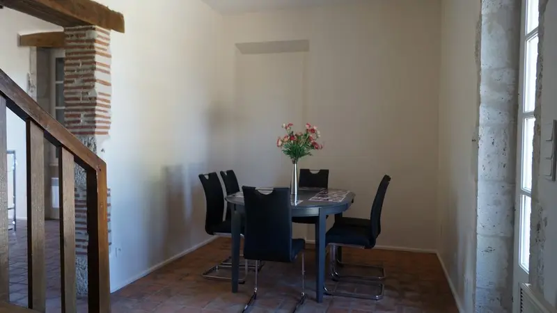 OTLT_HLO_gites du Vx Moulin_L'éclusier_coin repas