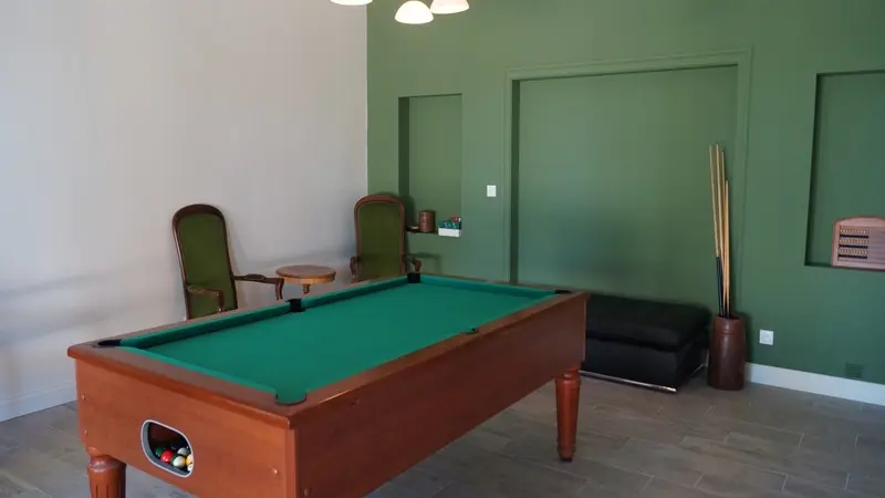 OTLT_HLO_gites du Vx Moulin_Le meunier_billard