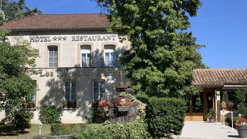 OTLT_HOT_Les rives du Plantié_Le Temple sur Lot_façade