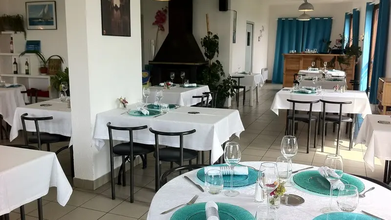 RESAQU047FS000AA_saintpastour_relaisdesbastides_2 [800x600]