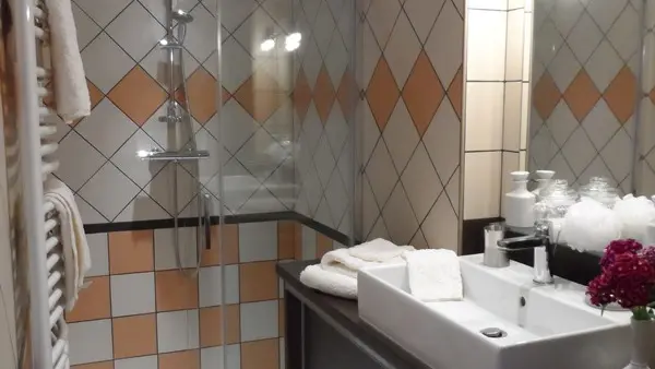 cclt_hlo_gitemarty_salledeau