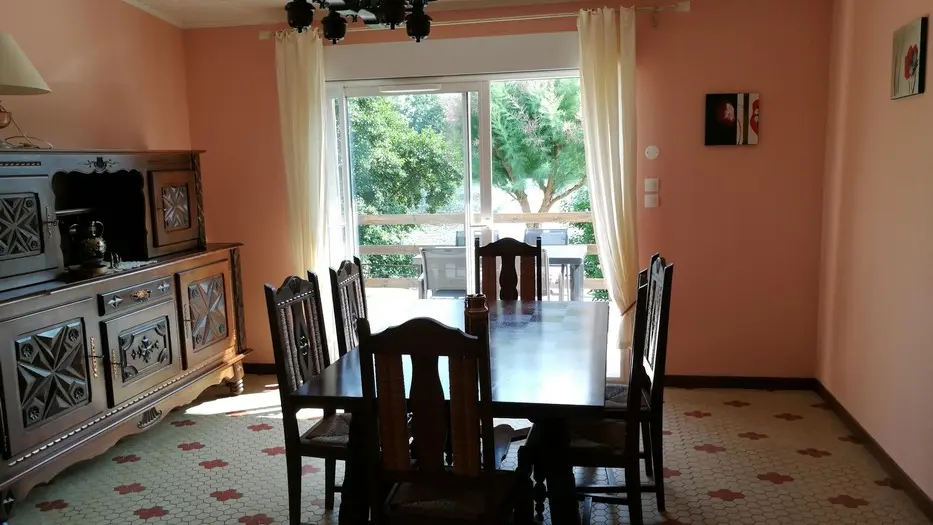 HLOAQU047V50B159_St Sylvestre_La Payssière_Therme_salon