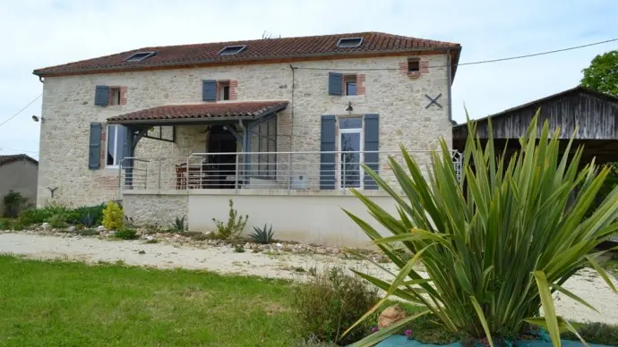 St-Sylvestre-Sevic-Gite-de-Colis-exterieur2