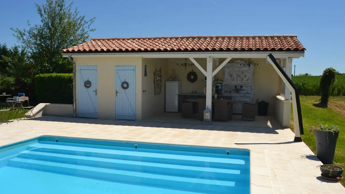 Trentels-Van-Hoorebeke-La-Granja-pool-house