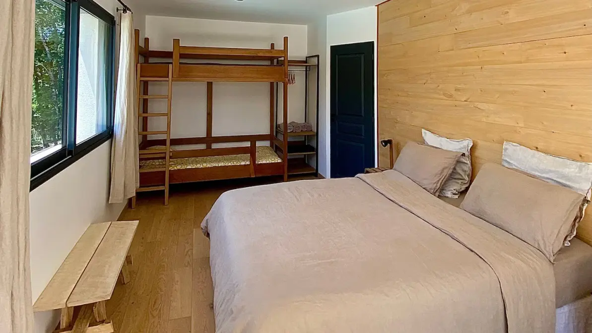 a744147c-b0ba-471b-898e-13b873d37326